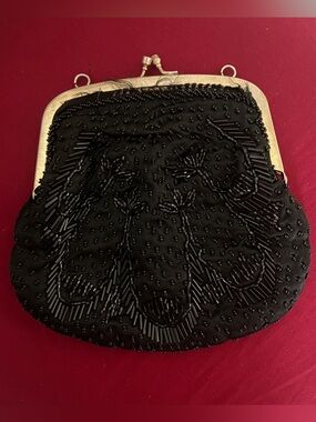 Vintage la-regale Black Beaded evening Clutch with kiss clasp
